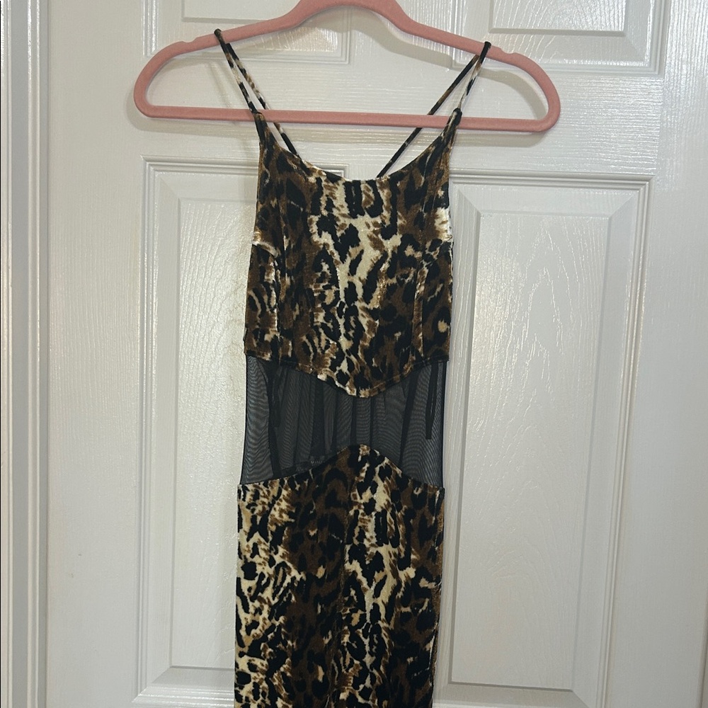 Elegant sheer back Leopard Print Maxi Dress with Mesh midrif and back and slits